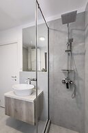 Modern & Bright Studio on Amzei Square