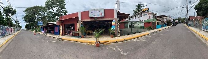 Hotel Cabinas Jacomar