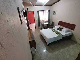 Hotel Cabinas Jacomar