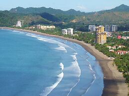 Hotel Cabinas Jacomar