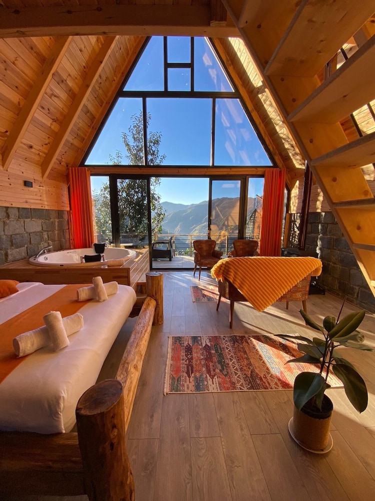 Şeni Bungalov