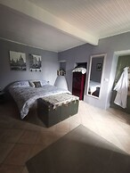 Cozy Mountain Apartment Retreat in Bajardo