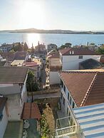 Lina Guest House