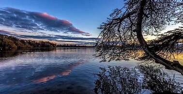 Central Ellesmere -sleeps2 - Parking - Petfriendly