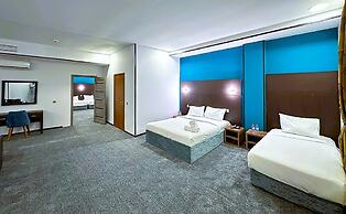 Crossway Hotel