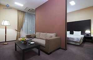 Crossway Hotel