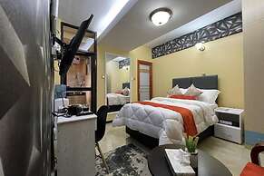 Lux Suites Denis Prit Studio Apartments