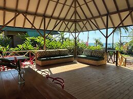 JENENÉ LODGE