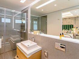 Steyn City Hotel by Saxon
