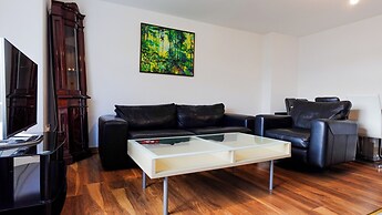 LuxeLiving Apartment