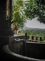 Kailash Lodge