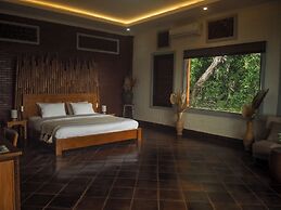 Kailash Lodge