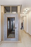 Meydani Suites