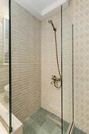 Meydani Suites