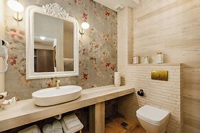 Meydani Suites