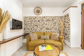 Meydani Suites