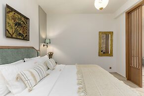 Meydani Suites