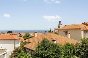 Meydani Suites