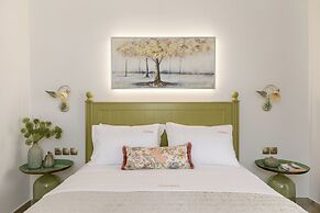 Meydani Suites