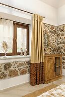 Meydani Suites