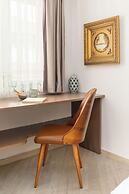 Meydani Suites
