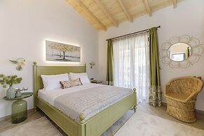 Meydani Suites