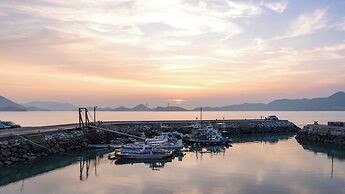 Yeosu Wayo Ocean View Pension