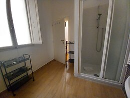 Cavour 46 First in Firenze
