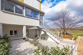 Apartments Bako