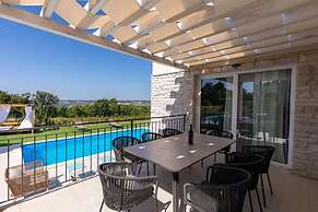 Diminici Villas