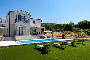 Diminici Villas