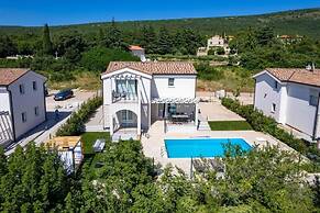 Diminici Villas