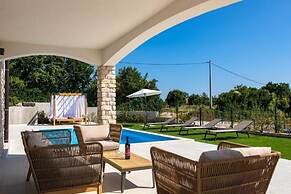 Diminici Villas