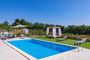 Diminici Villas