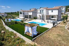 Diminici Villas