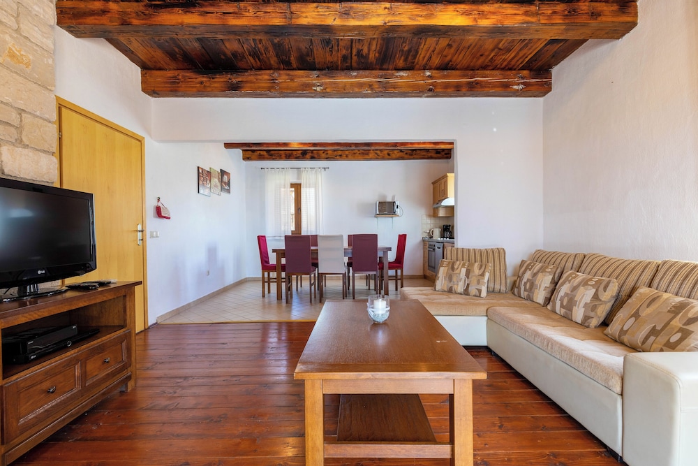 Villa Lara