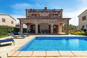 Villa Lara