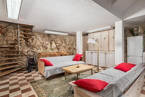 Villa Cave Romana