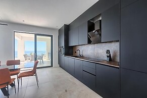 Villa Ultima