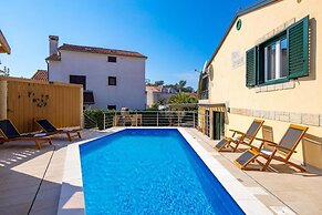 Villa Ivona
