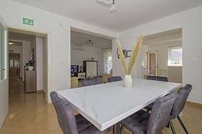 Apartments Doris