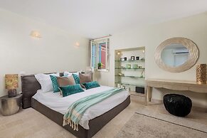 Natasha's Beachfront
