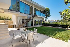 RM Grande Villa