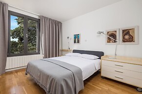 RM Grande Villa