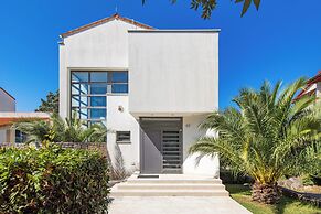 RM Grande Villa