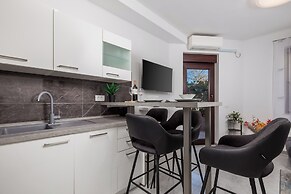 Apartment Isola