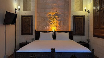 ABGAR OTEL