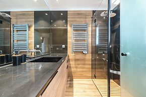 Newly Renovated Loft by Cloudkeys