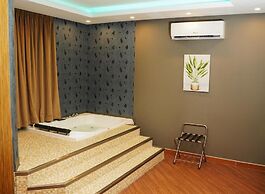 Palette Luxury Credi Hotel
