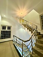 Lavish Homestay